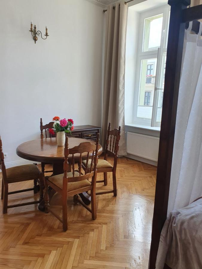 Prestige Aparthotel Piotrkowska 82 - Wyjatkowy Widok Na Deptak Lodz  Ngoại thất bức ảnh