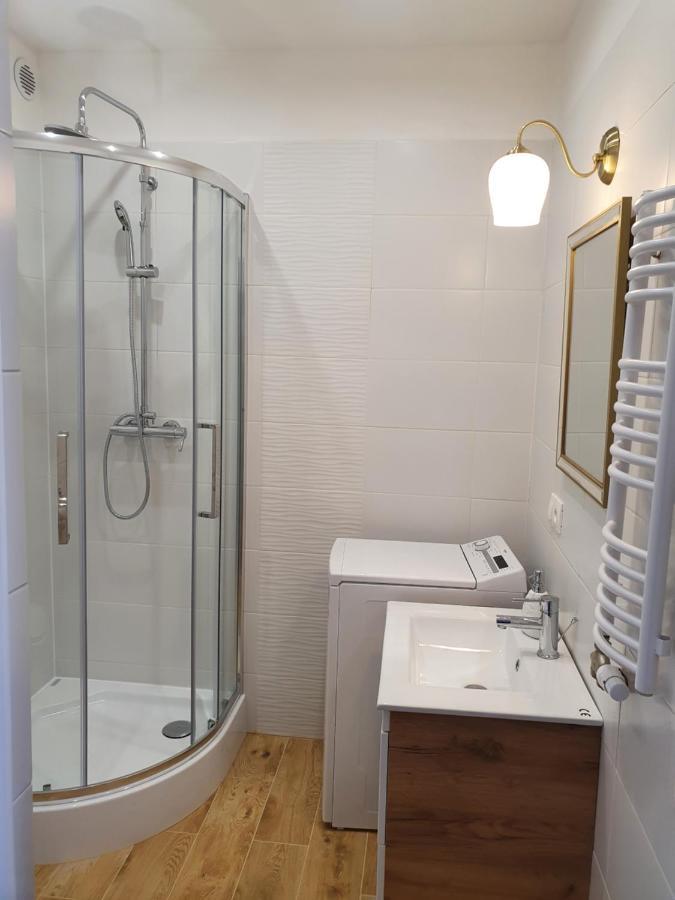 Prestige Aparthotel Piotrkowska 82 - Wyjatkowy Widok Na Deptak Lodz  Ngoại thất bức ảnh